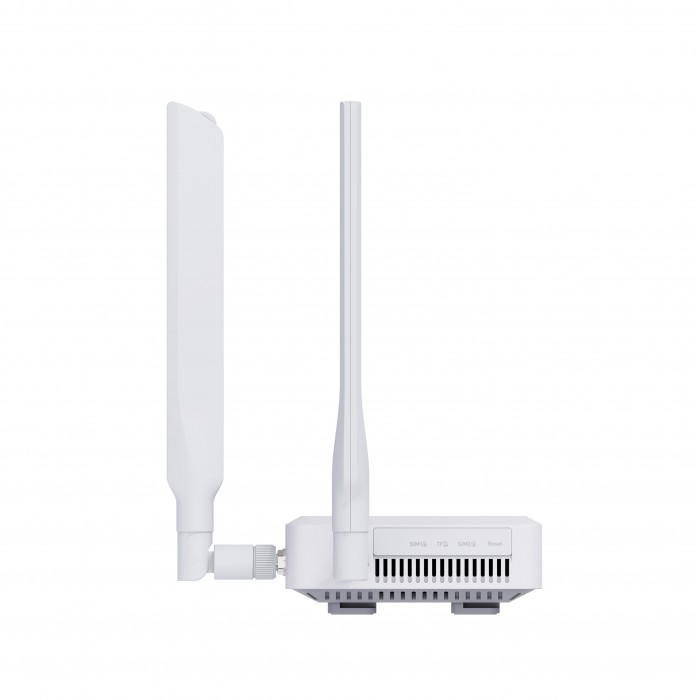 5G GL.iNet Spitz AX (GL-X3000) VPN-роутер з двома SIM і зовнішніми антенами